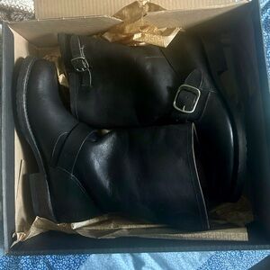 FRYE Black Antiqued Veronica Boot